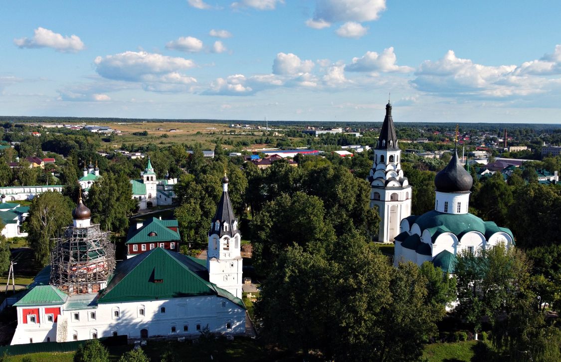 Успенский монастырь. Церковь Покрова Пресвятой Богородицы, Александров (Александровский район, Владимирская область). общий вид в ландшафте