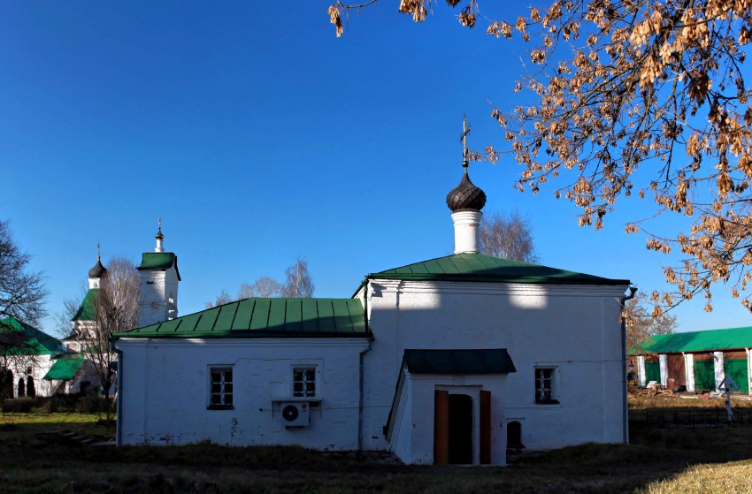 Александров. Успенский монастырь. Церковь Сретения Господня. фасады