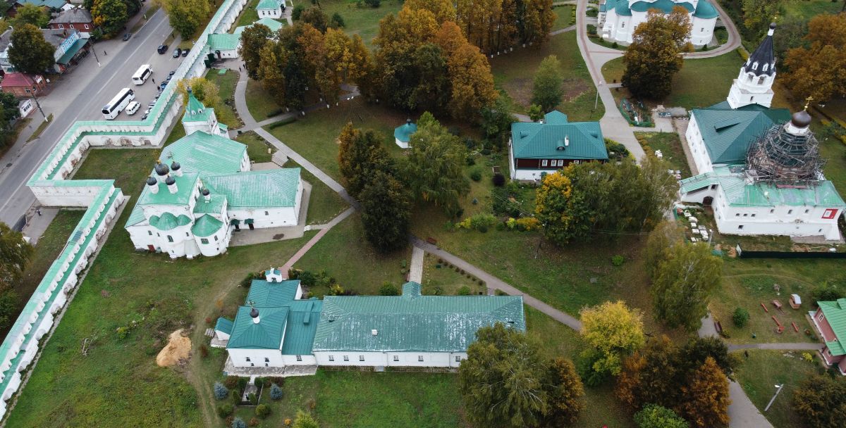 Успенский монастырь. Церковь Сретения Господня, Александров (Александровский район, Владимирская область). общий вид в ландшафте