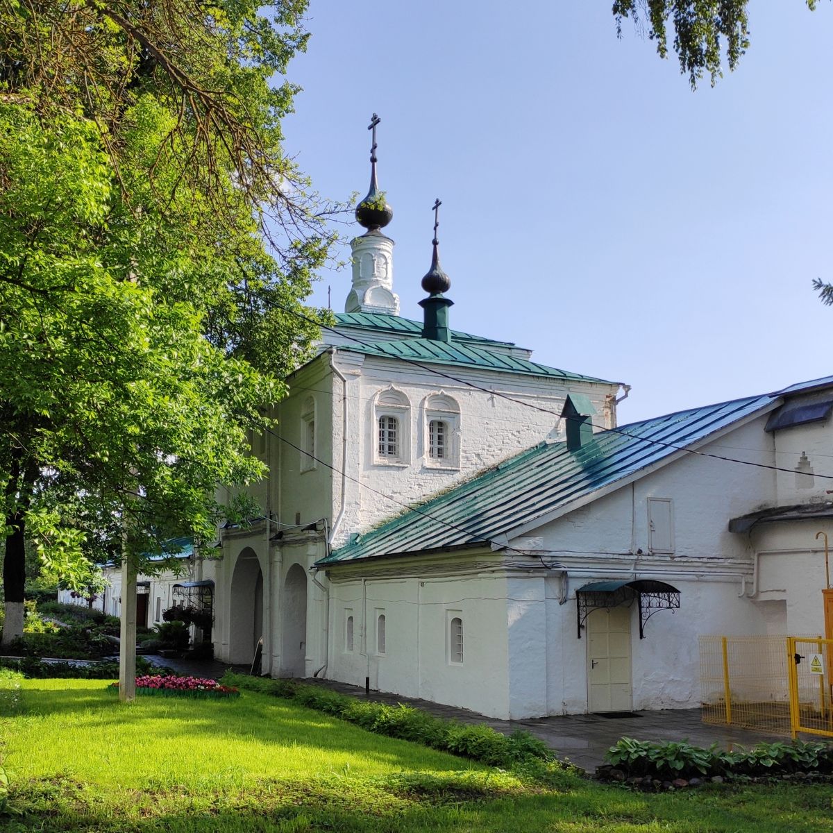 Успенский монастырь. Надвратная церковь Феодора Стратилата, Александров (Александровский район, Владимирская область). фасады
