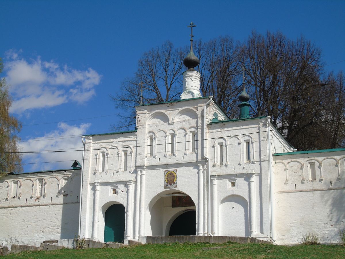 Успенский монастырь. Надвратная церковь Феодора Стратилата, Александров (Александровский район, Владимирская область). фасады