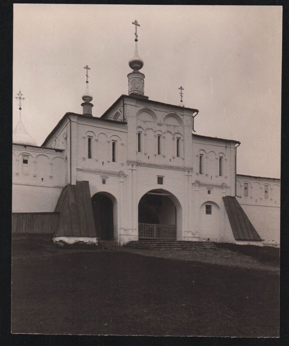 Надвратная церковь. Начало XX века., архивная фотография. Успенский монастырь. Надвратная церковь Феодора Стратилата, Александров (Александровский район, Владимирская область)