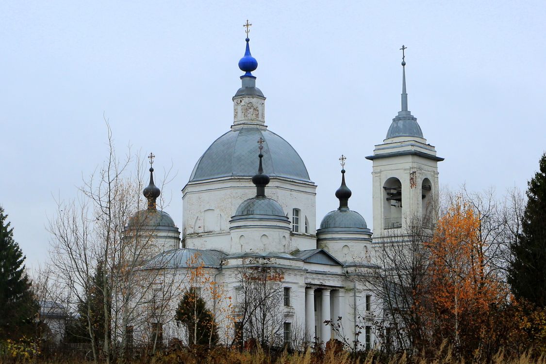 Ворша. Церковь Троицы Живоначальной. фасады