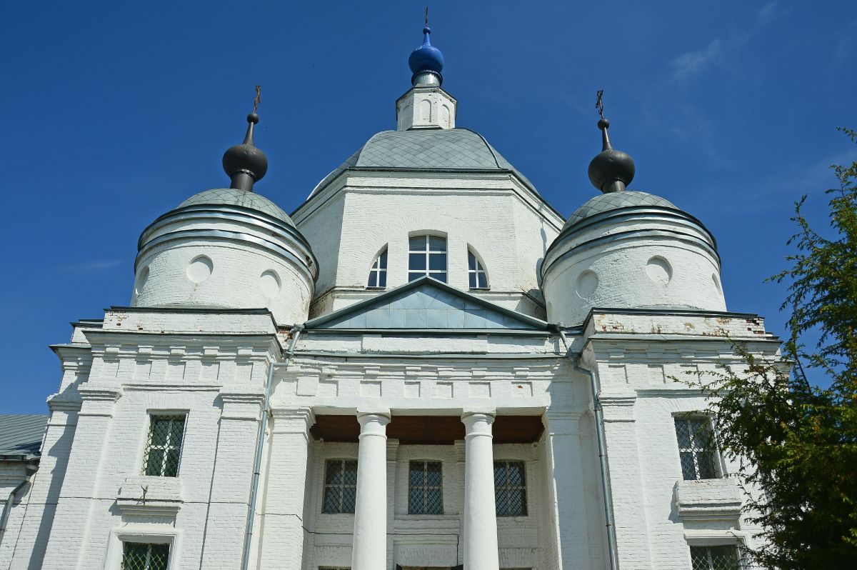 Ворша. Церковь Троицы Живоначальной. фасады
