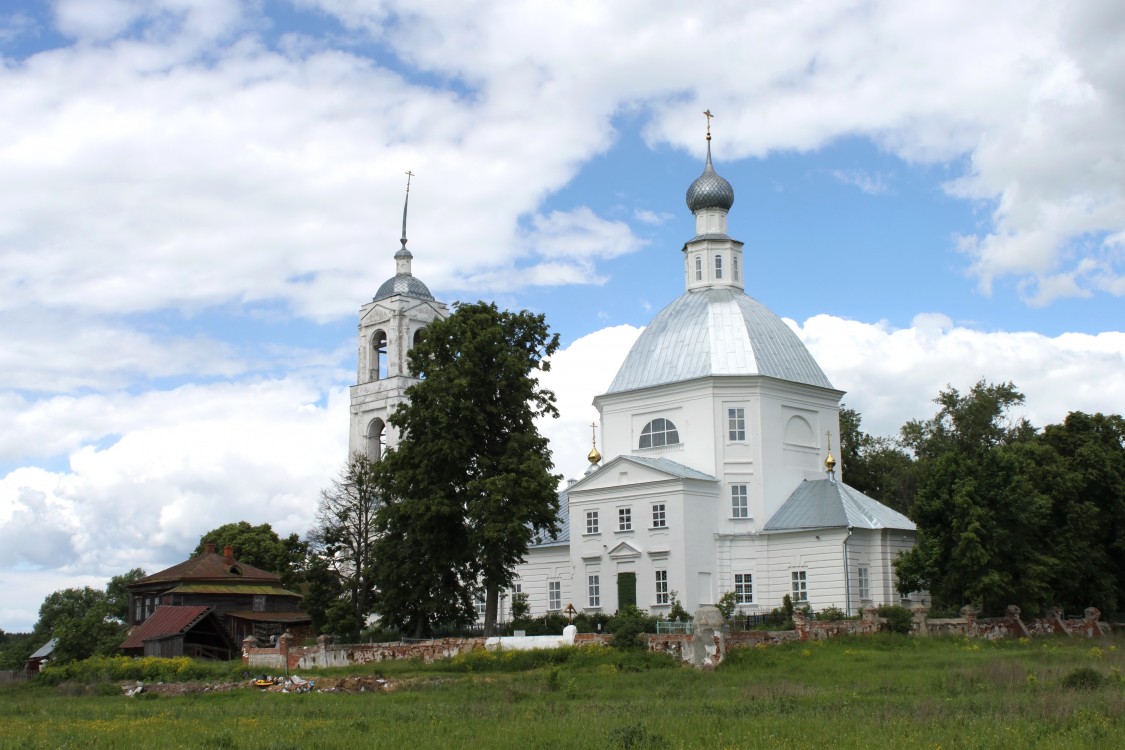Церковь Николая Чудотворца, Устье (Собинский район, Владимирская область). фасады, Церковь Николая Чудотворца в пос. Устье.