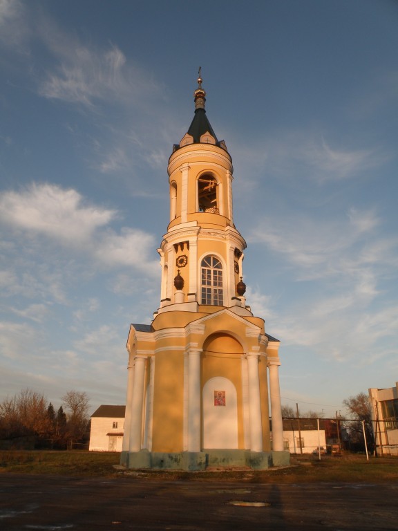 Черкутино. Колокольня церкви Рождества Пресвятой Богородицы. фасады