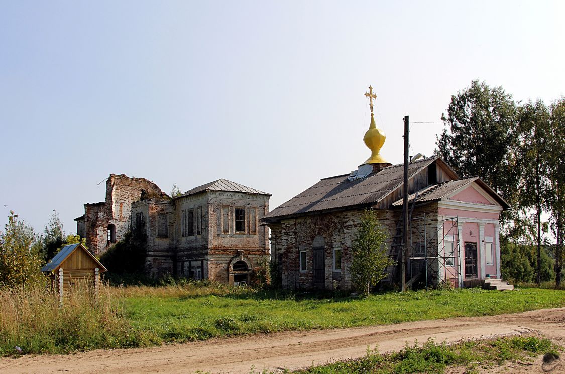 Учка. Церковь Рождества Христова. фасады