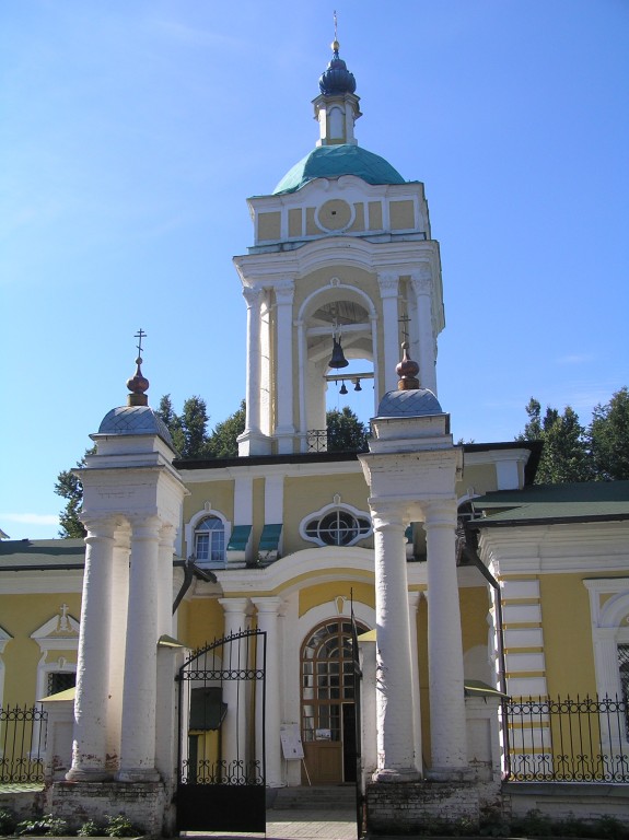 Церковь Иоанна Богослова, Могильцы (Богословское) (Пушкинский район и гг. Ивантеевка, Королёв, Московская область). дополнительная информация