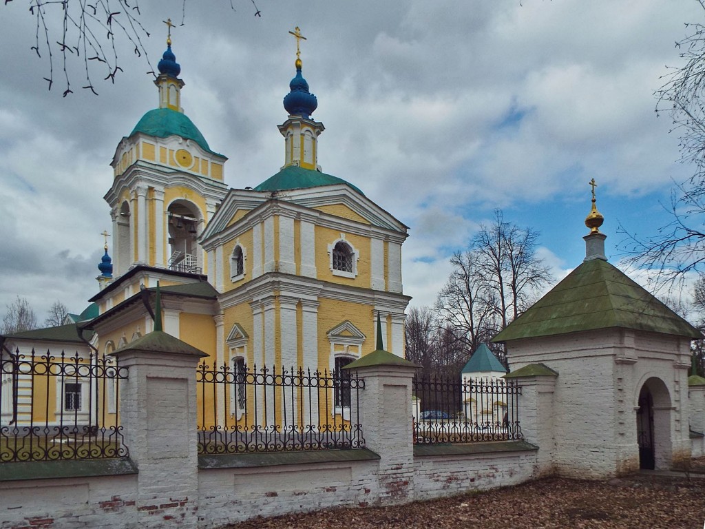 Могильцы (Богословское). Церковь Иоанна Богослова. фасады