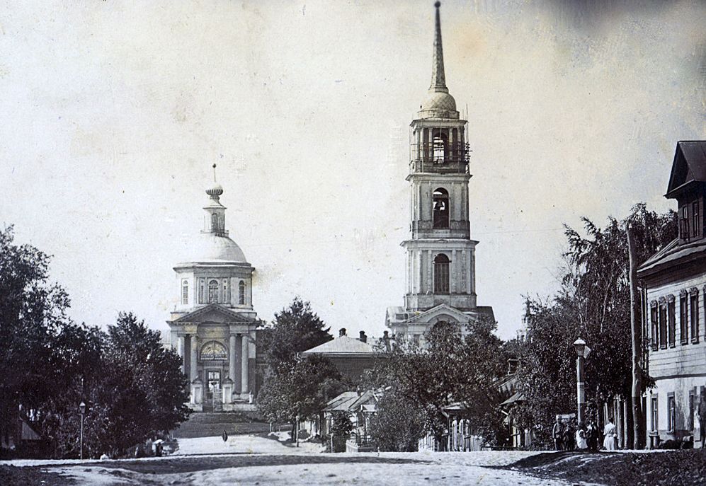 Колокольня церкви Николая Чудотворца, Венёв (Венёвский район, Тульская область). архивная фотография, Фотография с сайта: Humus.livejournal.com/Венёв
