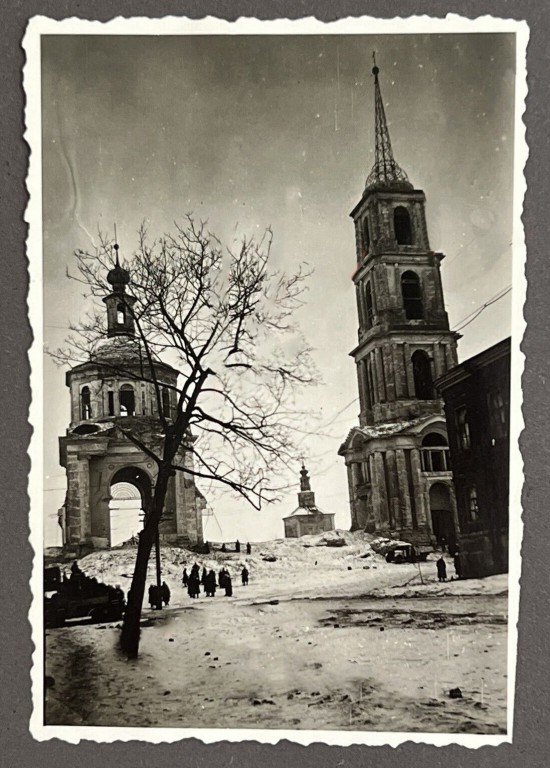 Колокольня церкви Николая Чудотворца, Венёв (Венёвский район, Тульская область). архивная фотография, Боковой фасад храма. Фото 1942 г. с аукциона e-bay.de