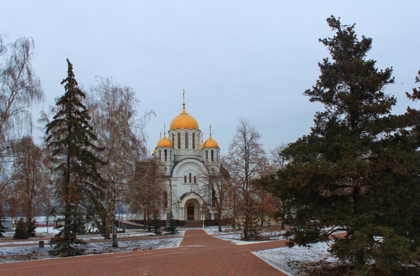 Самара. Церковь Георгия Победоносца. общий вид в ландшафте