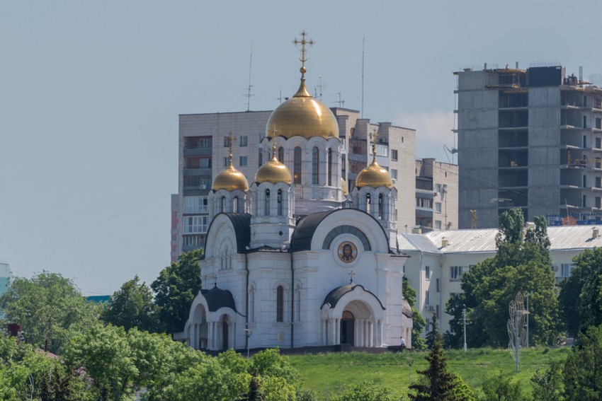 Самара. Церковь Георгия Победоносца. общий вид в ландшафте