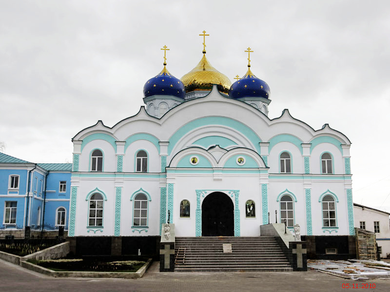 Задонск. Задонский Рождество-Богородицкий мужской монастырь. Церковь Рождества Богородицы. фасады