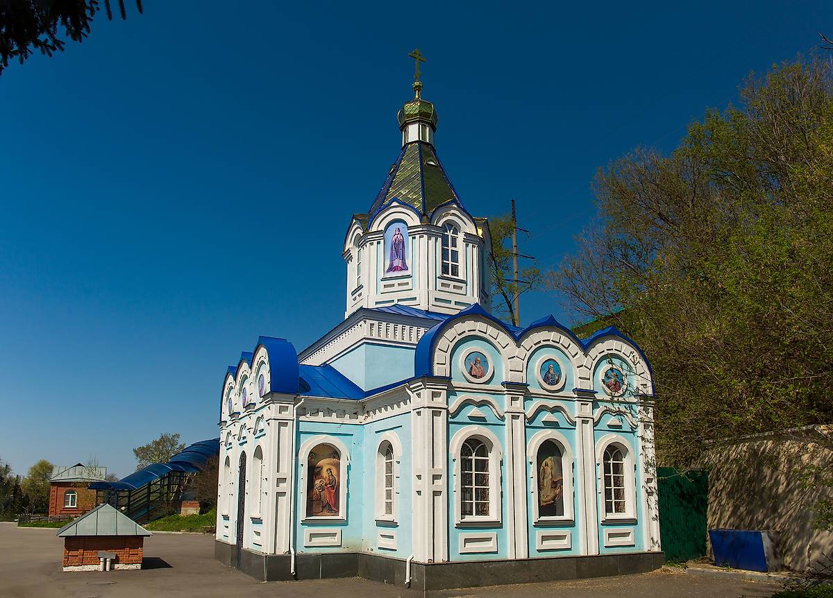 фасады. Задонский Рождество-Богородицкий мужской монастырь. Церковь иконы Божией Матери "Живоносный источник" (новая), Задонск (Задонский район, Липецкая область)