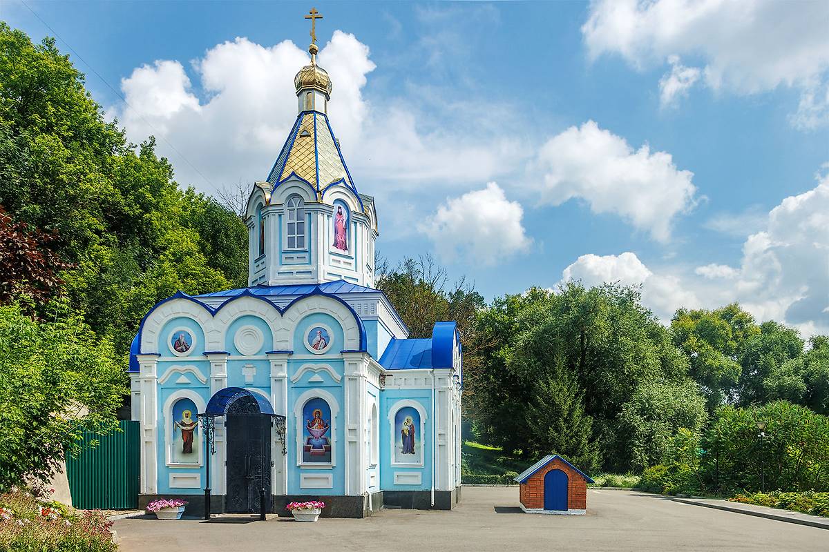 фасады. Задонский Рождество-Богородицкий мужской монастырь. Церковь иконы Божией Матери "Живоносный источник" (новая), Задонск (Задонский район, Липецкая область)