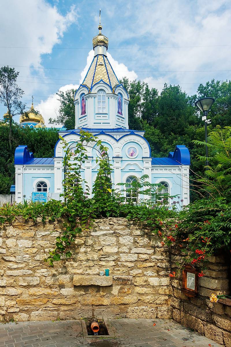 фасады. Задонский Рождество-Богородицкий мужской монастырь. Церковь иконы Божией Матери "Живоносный источник" (новая), Задонск (Задонский район, Липецкая область)