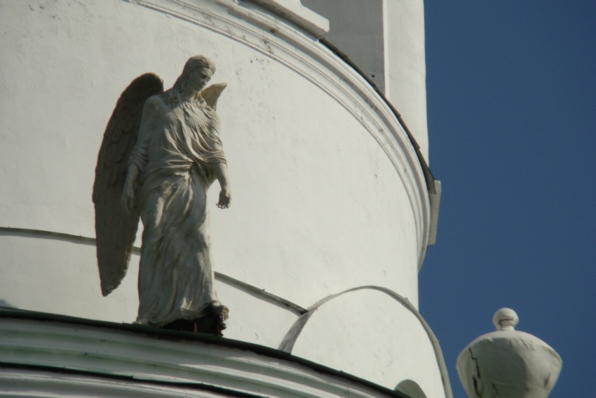 Задонск. Задонский Рождество-Богородицкий мужской монастырь. Церковь Николая Чудотворца в колокольне. архитектурные детали