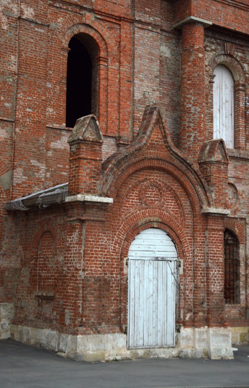 Церковь Успения Пресвятой Богородицы, Елец (Елецкий район и г. Елец, Липецкая область). документальные фотографии, один из входов в трапезную