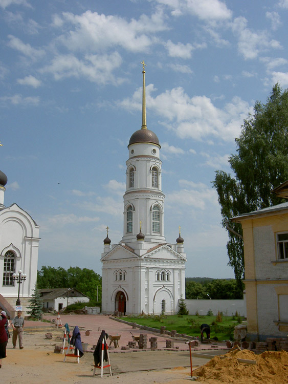 Тихоновский Преображенский женский монастырь. Церковь Преображения Господня в колокольне, Скит, урочище (Задонский район, Липецкая область). фасады