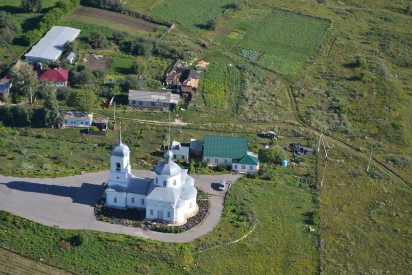 Болховское. Церковь Параскевы Пятницы. общий вид в ландшафте, Вид с воздуха