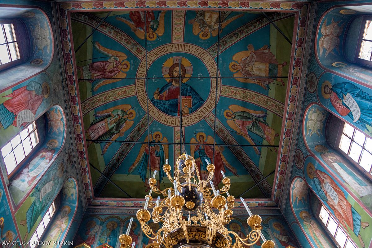 Епифанский Успенский скит-подворье. Церковь Успения Пресвятой Богородицы, Епифань (Кимовский район, Тульская область). интерьер и убранство