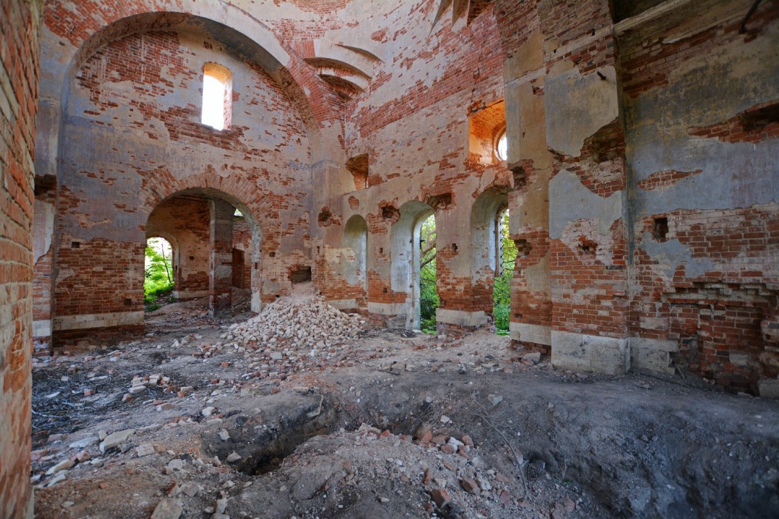 Церковь Корсунской иконы Божией Матери, Семьянь (Венёвский район, Тульская область). интерьер и убранство, Юго-восточная сторона основного объема