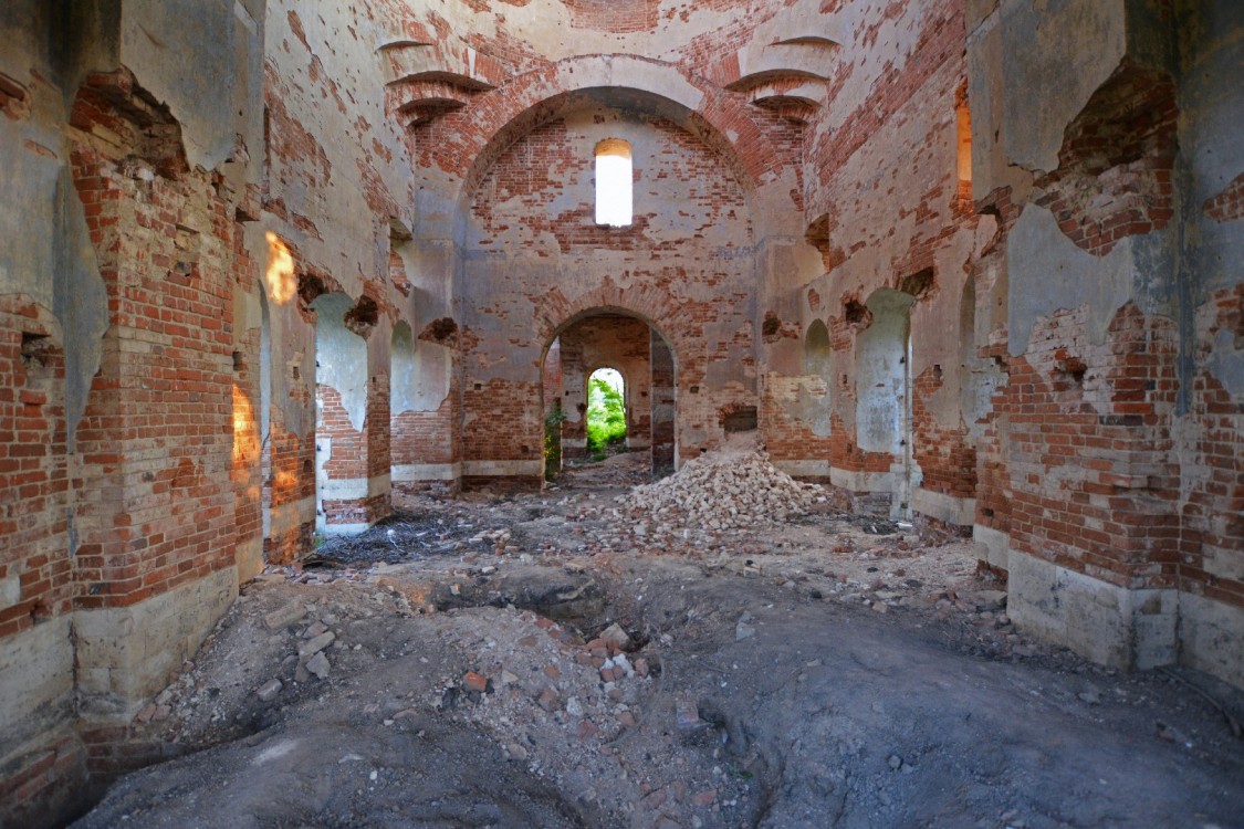 Церковь Корсунской иконы Божией Матери, Семьянь (Венёвский район, Тульская область). интерьер и убранство, Западная сторона основного объема