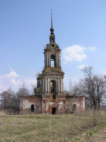 Апухтино. Церковь Благовещения Пресвятой Богородицы. фасады, Центральный вход