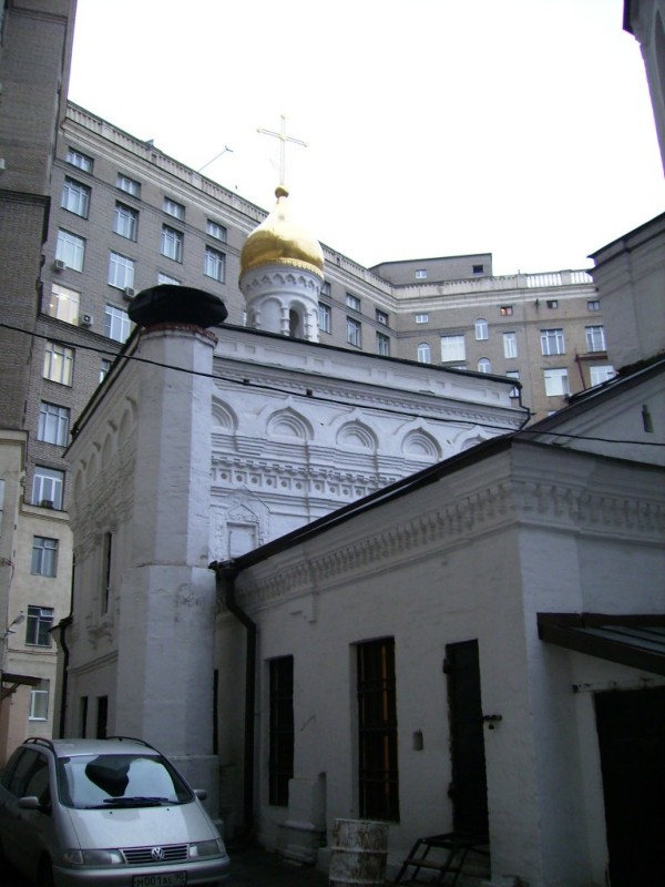 Церковь Михаила Архангела (Покрова Пресвятой Богородицы) в Овчинниках, Замоскворечье (Центральный административный округ (ЦАО), г. Москва). фасады
