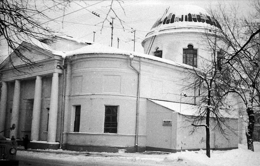 Замоскворечье. Церковь Иверской иконы Божией Матери (Георгия Победоносца) на Всполье. фасады