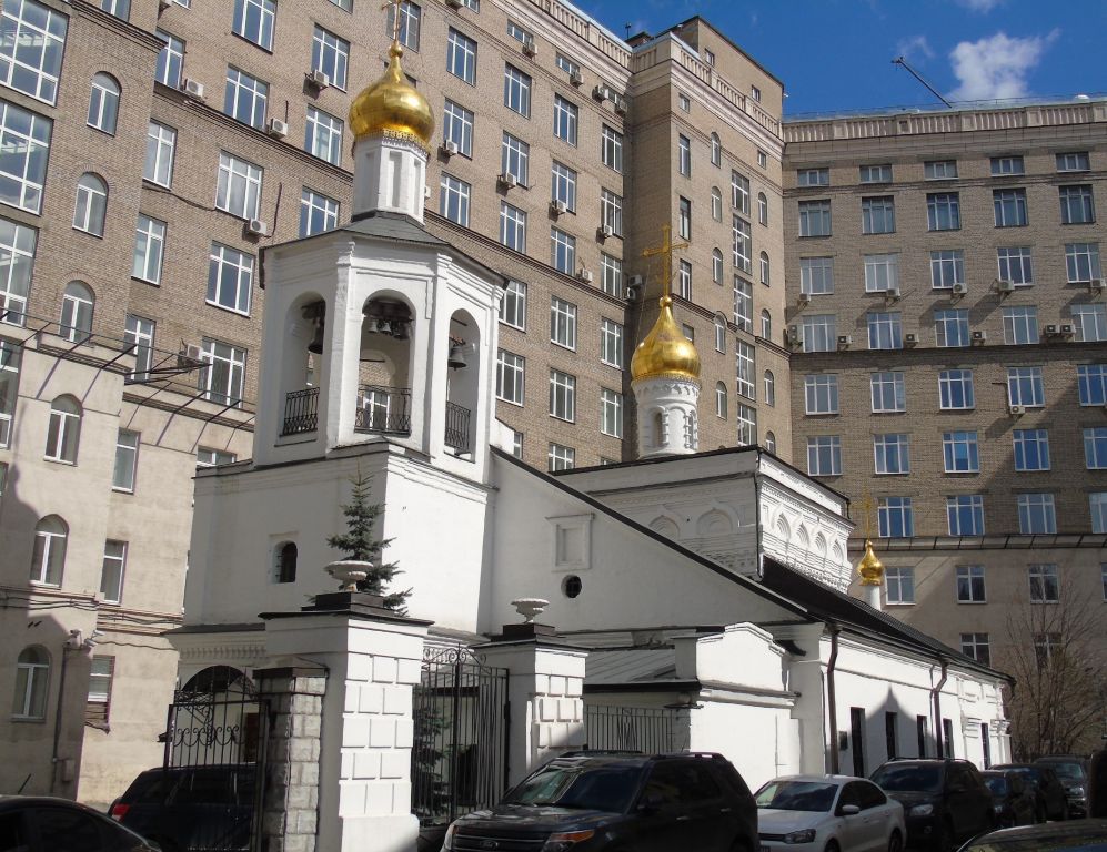 Церковь Михаила Архангела (Покрова Пресвятой Богородицы) в Овчинниках, Замоскворечье (Центральный административный округ (ЦАО), г. Москва). фасады