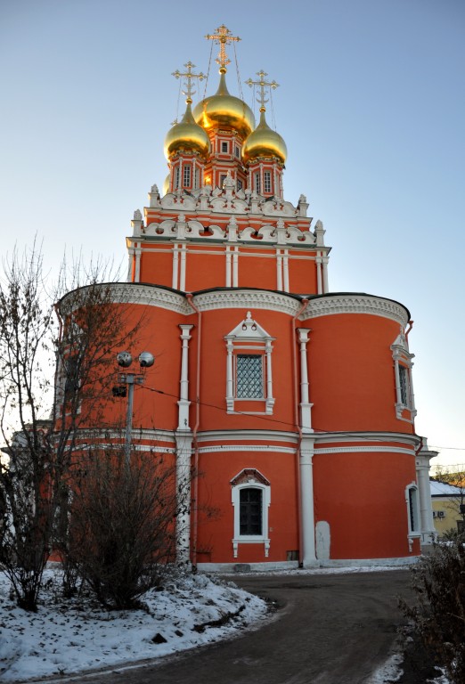 Якиманка. Церковь Воскресения Христова в Кадашах. фасады