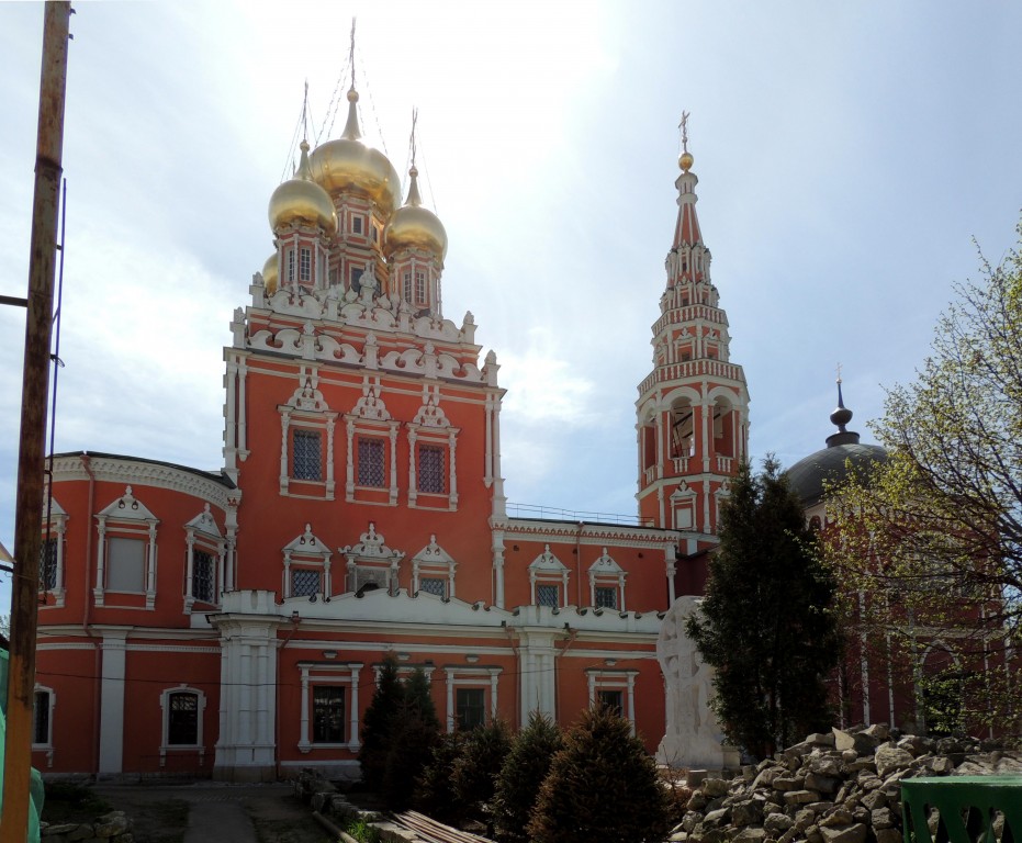 Якиманка. Церковь Воскресения Христова в Кадашах. фасады