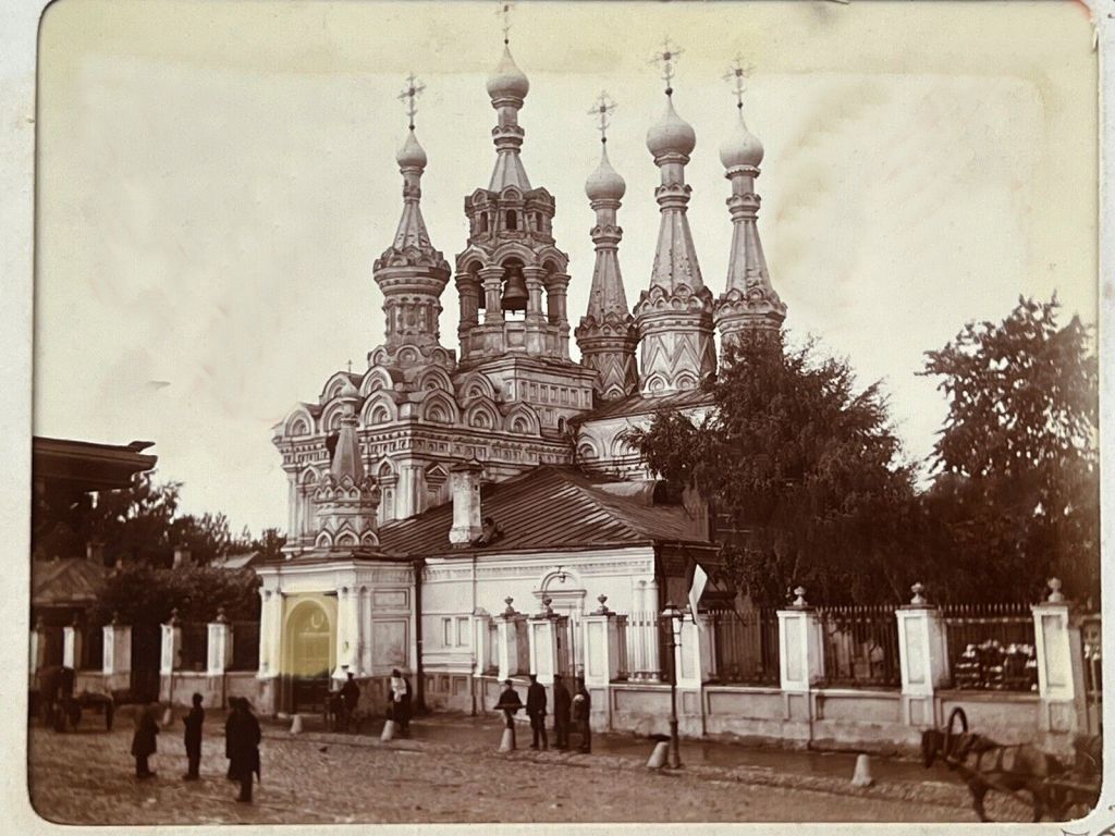 Тверской. Церковь Рождества Пресвятой Богородицы в Путинках. архивная фотография, Частная коллекция. Фото 1880-х годов - одно из самых ранних фотографических изображений храма