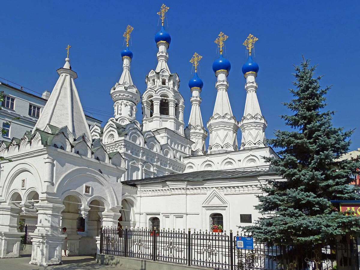 Церковь Рождества Пресвятой Богородицы в Путинках, Тверской (Центральный административный округ (ЦАО), г. Москва). фасады
