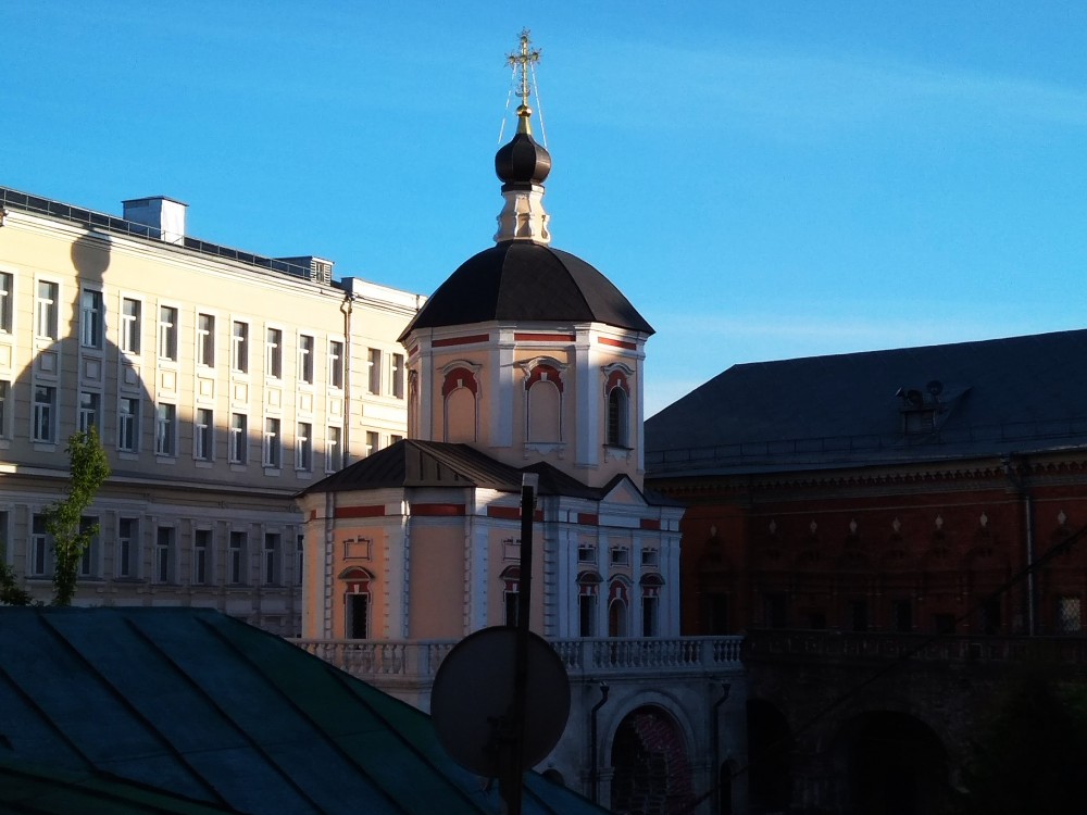 Тверской. Высокопетровский монастырь. Церковь Пахомия Великого (Петра и Павла). фасады