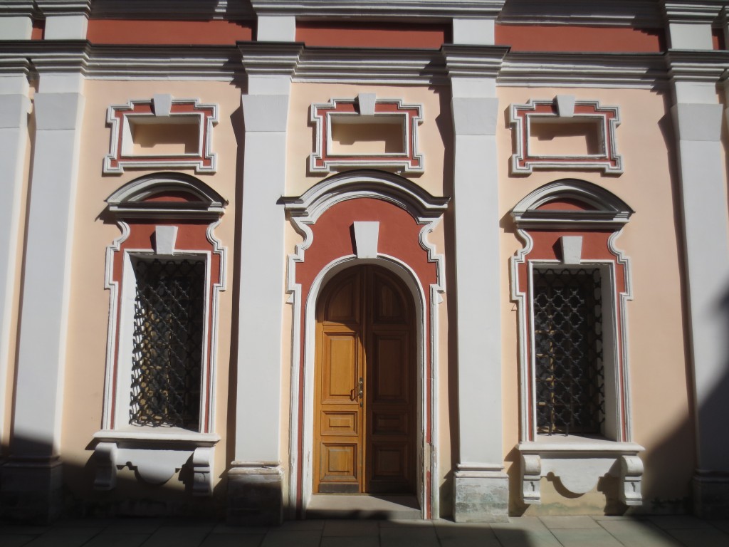 Высоко-Петровский монастырь. Церковь Пахомия Великого (Петра и Павла), Тверской (Центральный административный округ (ЦАО), г. Москва). архитектурные детали