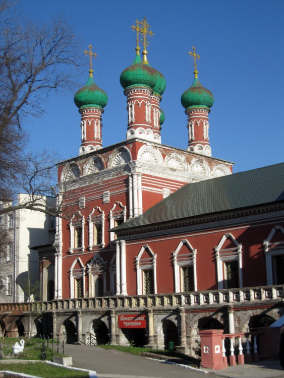 Тверской. Высокопетровский монастырь. Церковь Сергия Радонежского. фасады, Москва. Церковь Сергия Радонежского Высокопетровского монастыря.