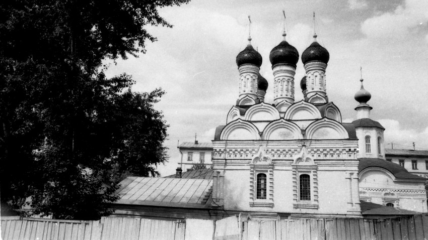 Церковь Михаила и Феодора Черниговских под Бором, Замоскворечье (Центральный административный округ (ЦАО), г. Москва). фасады