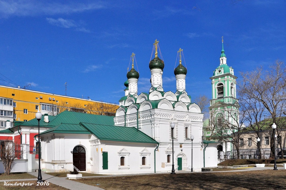 Церковь Михаила и Феодора Черниговских под Бором, Замоскворечье (Центральный административный округ (ЦАО), г. Москва). фасады