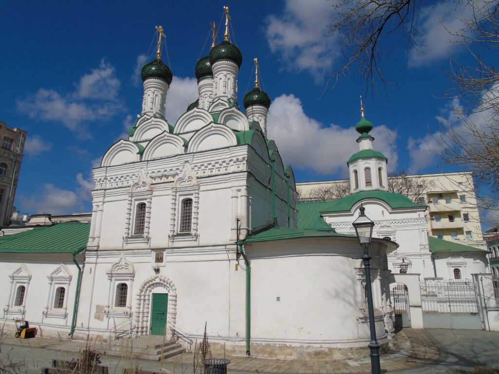 Церковь Михаила и Феодора Черниговских под Бором, Замоскворечье (Центральный административный округ (ЦАО), г. Москва). фасады