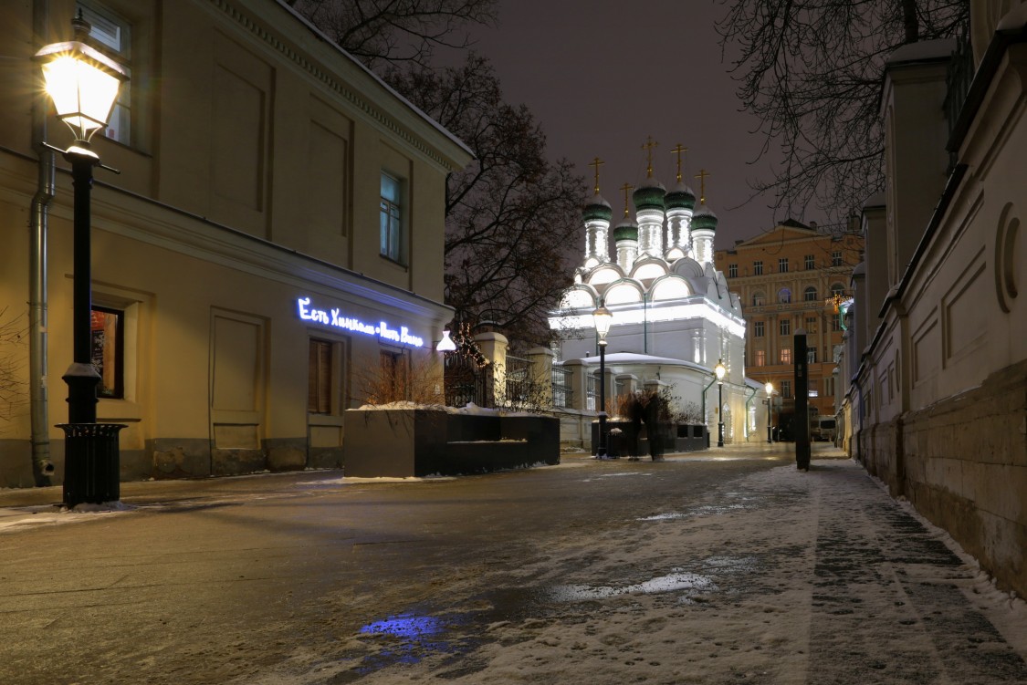Церковь Михаила и Феодора Черниговских под Бором, Замоскворечье (Центральный административный округ (ЦАО), г. Москва). художественные фотографии