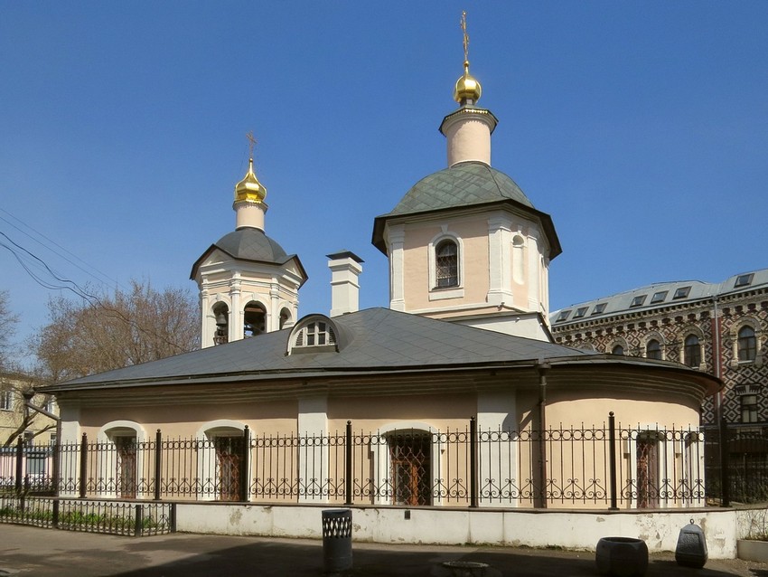Церковь Сергия Радонежского в Крапивниках, Тверской (Центральный административный округ (ЦАО), г. Москва). фасады