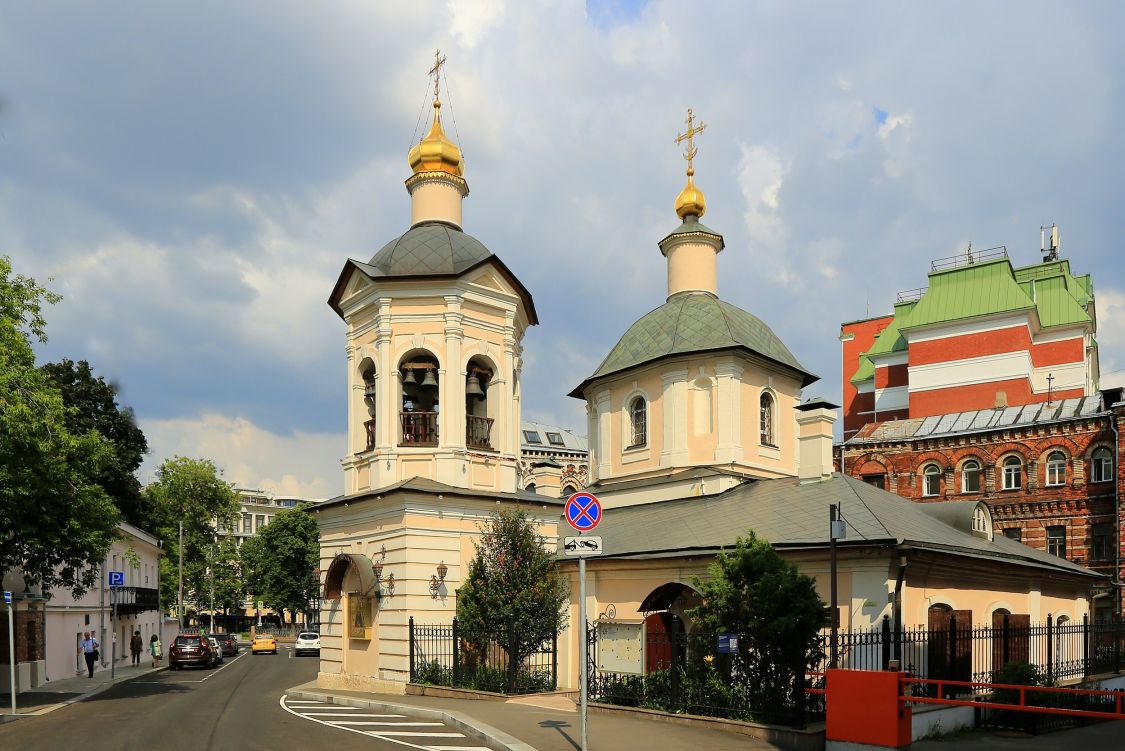 Тверской. Церковь Сергия Радонежского в Крапивниках. фасады