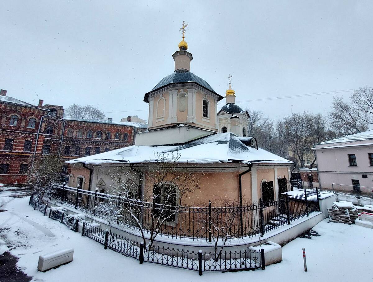 Церковь Сергия Радонежского в Крапивниках, Тверской (Центральный административный округ (ЦАО), г. Москва). фасады