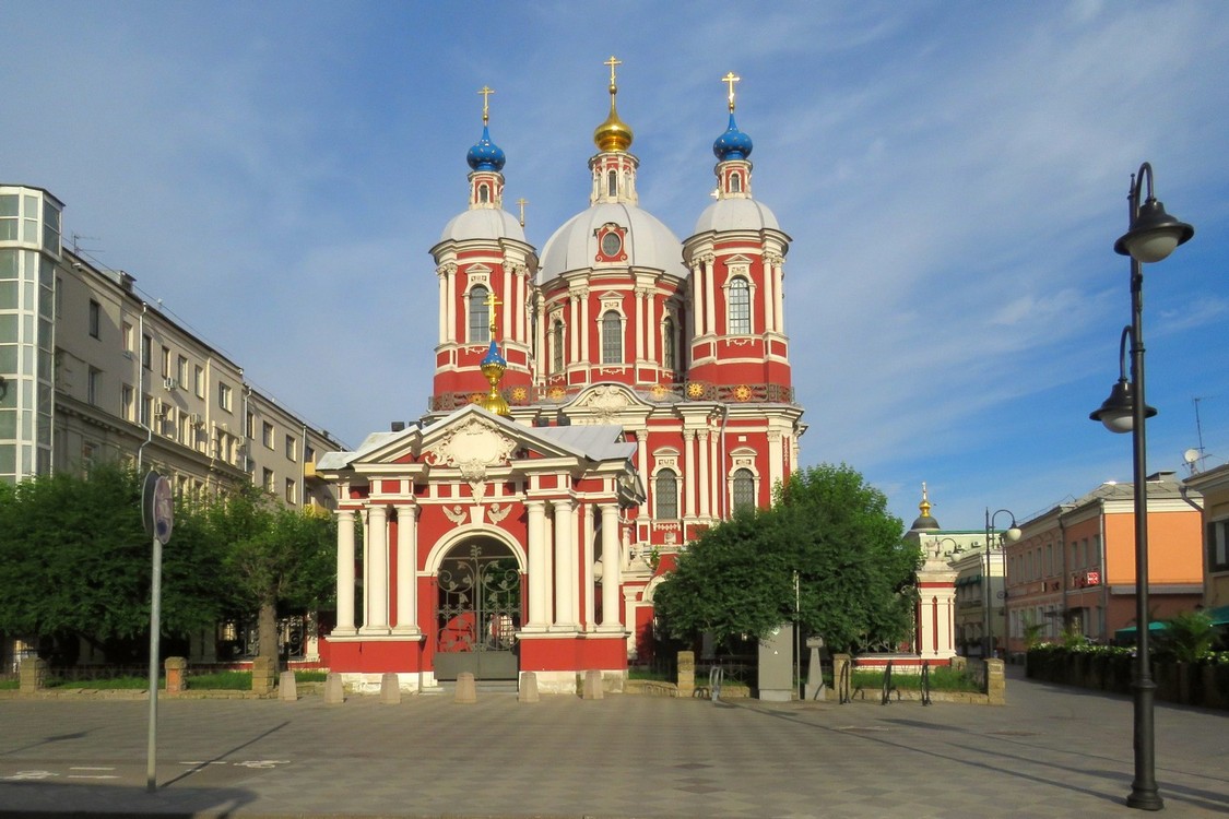 Замоскворечье. Церковь Климента, папы Римского. фасады