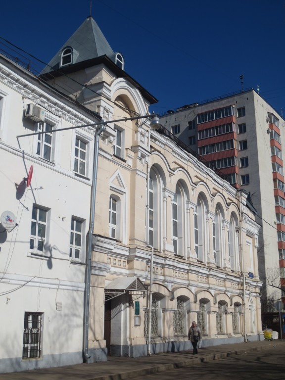 Домовая церковь Петра, Алексия, Ионы и Филиппа, святителей Московских при бывшем Епархиальном училище, Басманный (Центральный административный округ (ЦАО), г. Москва). фасады