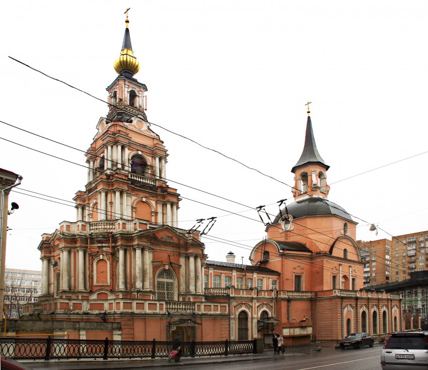 Басманный. Церковь Петра и Павла в Новой Басманной слободе. фасады