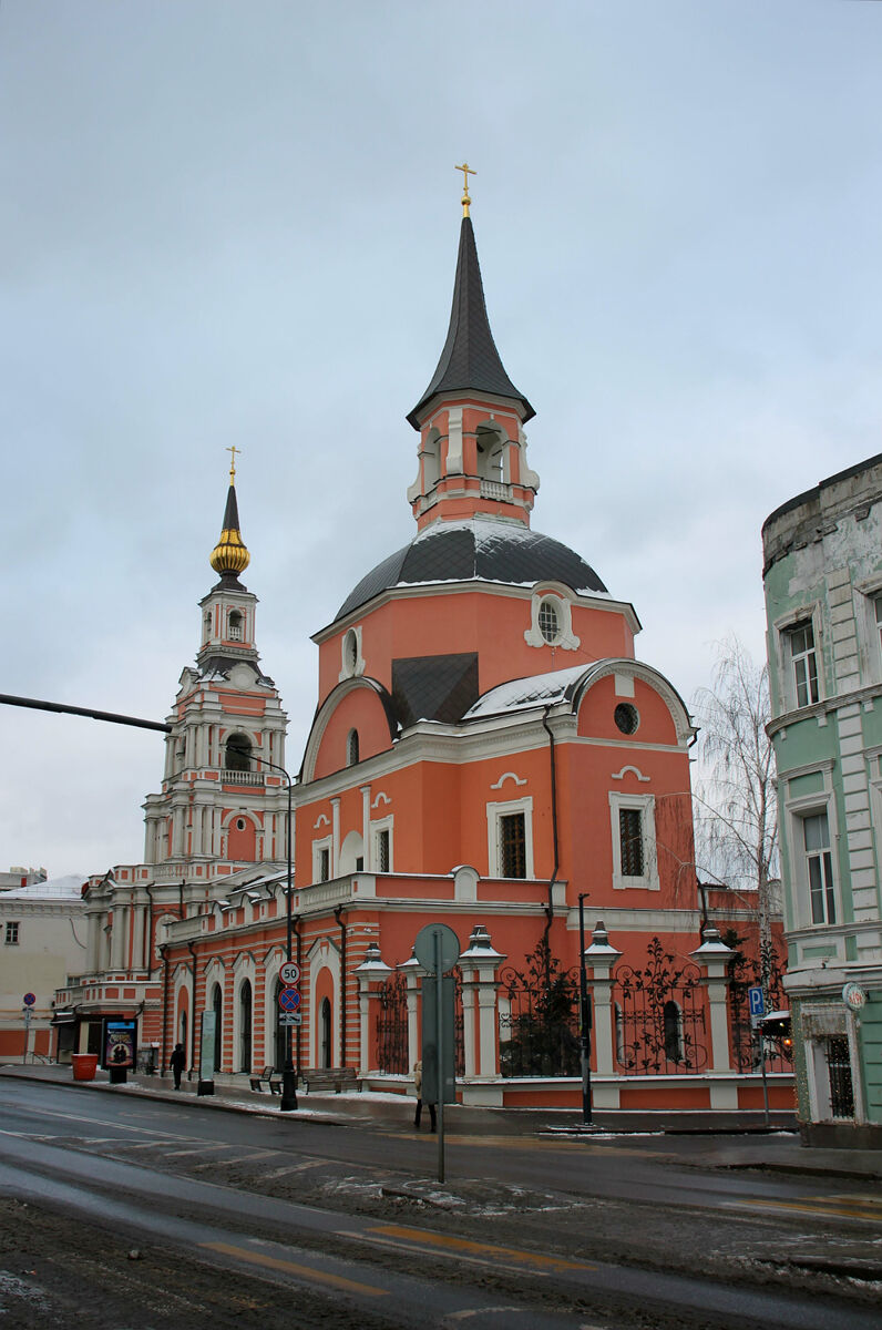 Церковь Петра и Павла в Новой Басманной слободе, Басманный (Центральный административный округ (ЦАО), г. Москва). фасады, Общий вид 